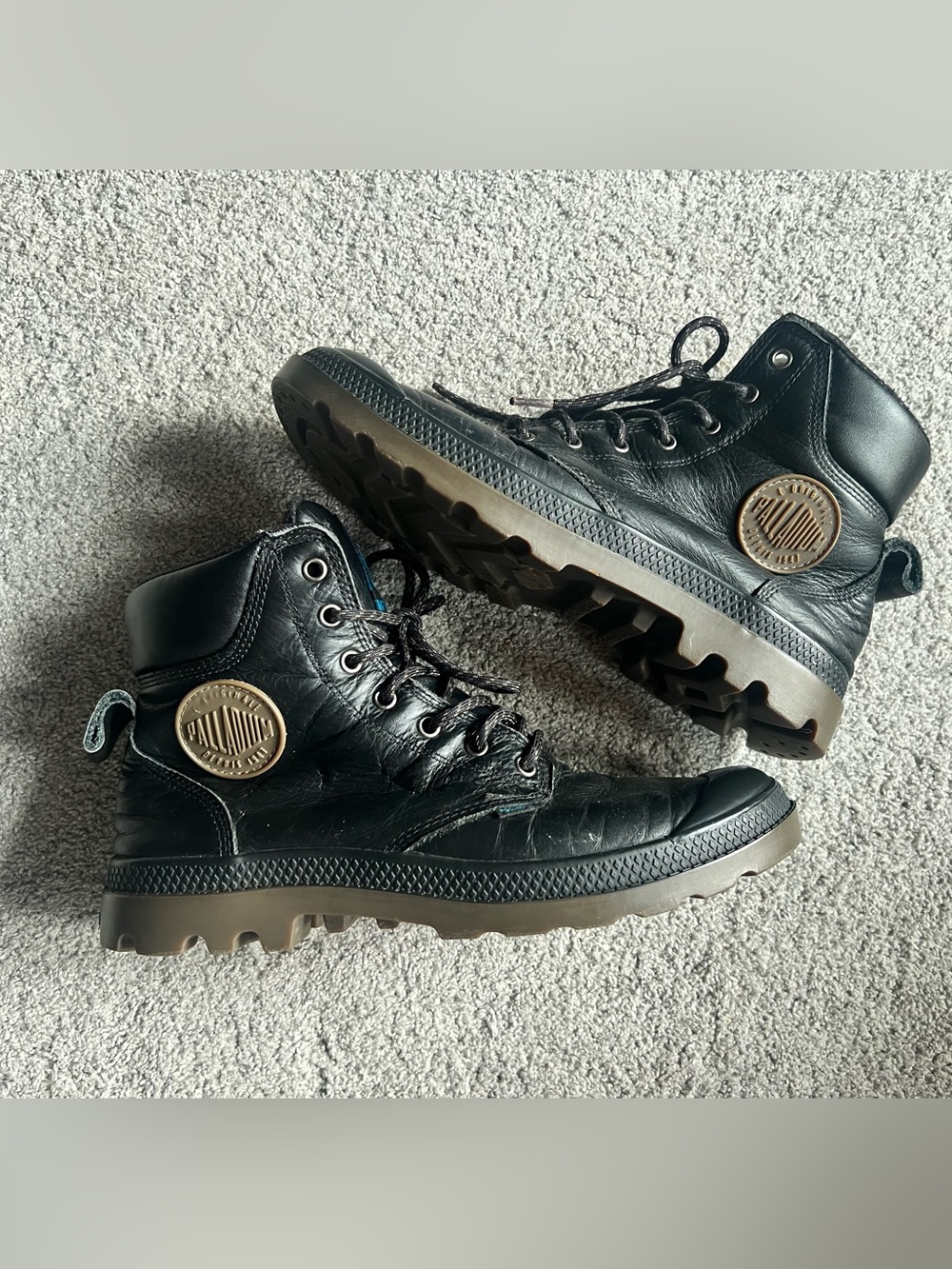 Palladium Boots Mens Size 9 / Women’s 10.5 Black Leather Waterproof Combat Lug